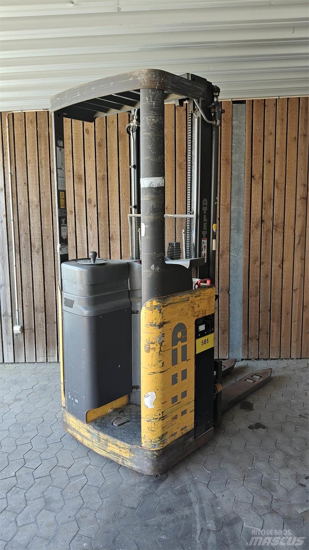 Atlet AJN 电动搬运车