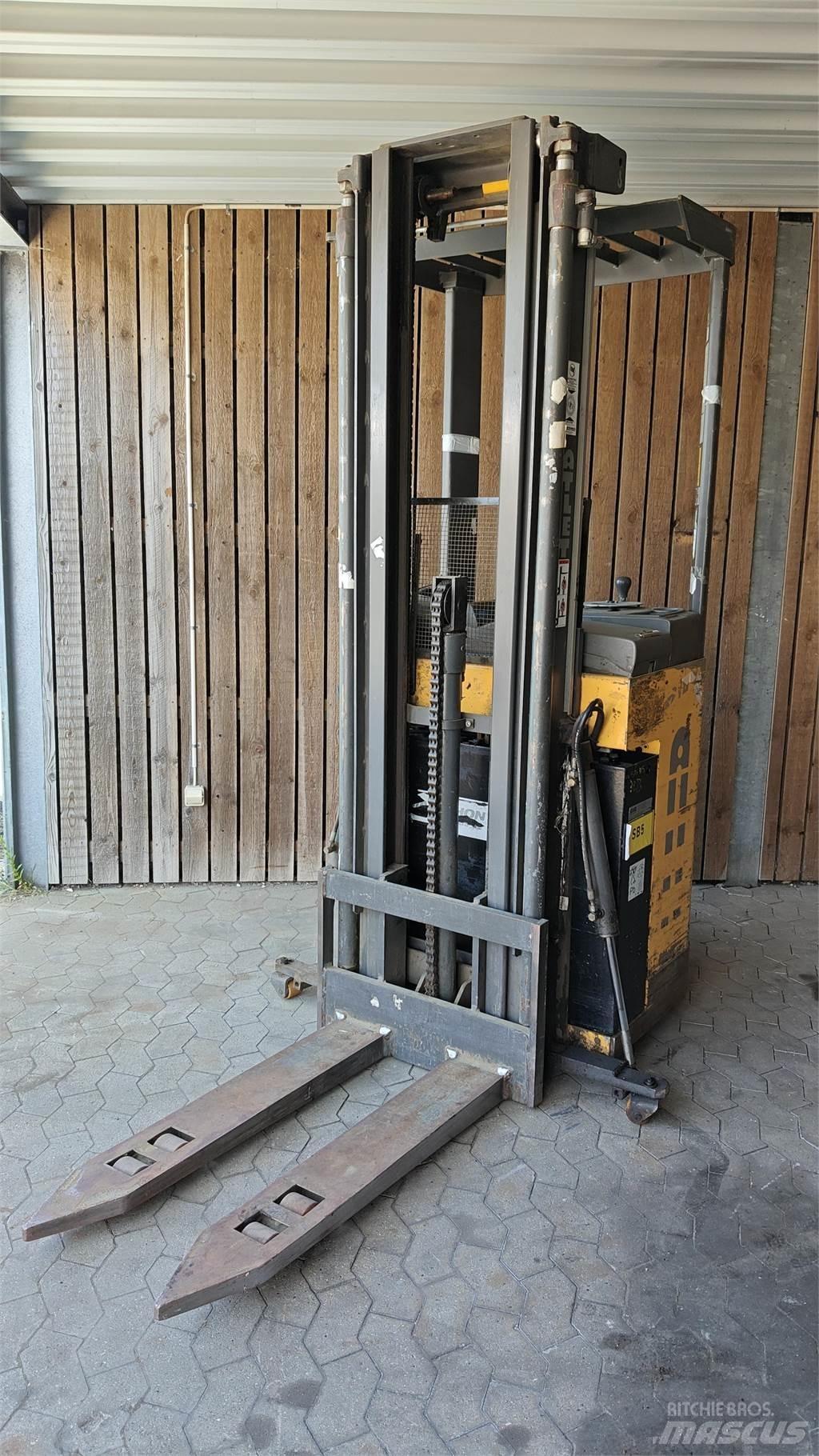 Atlet AJN 电动搬运车