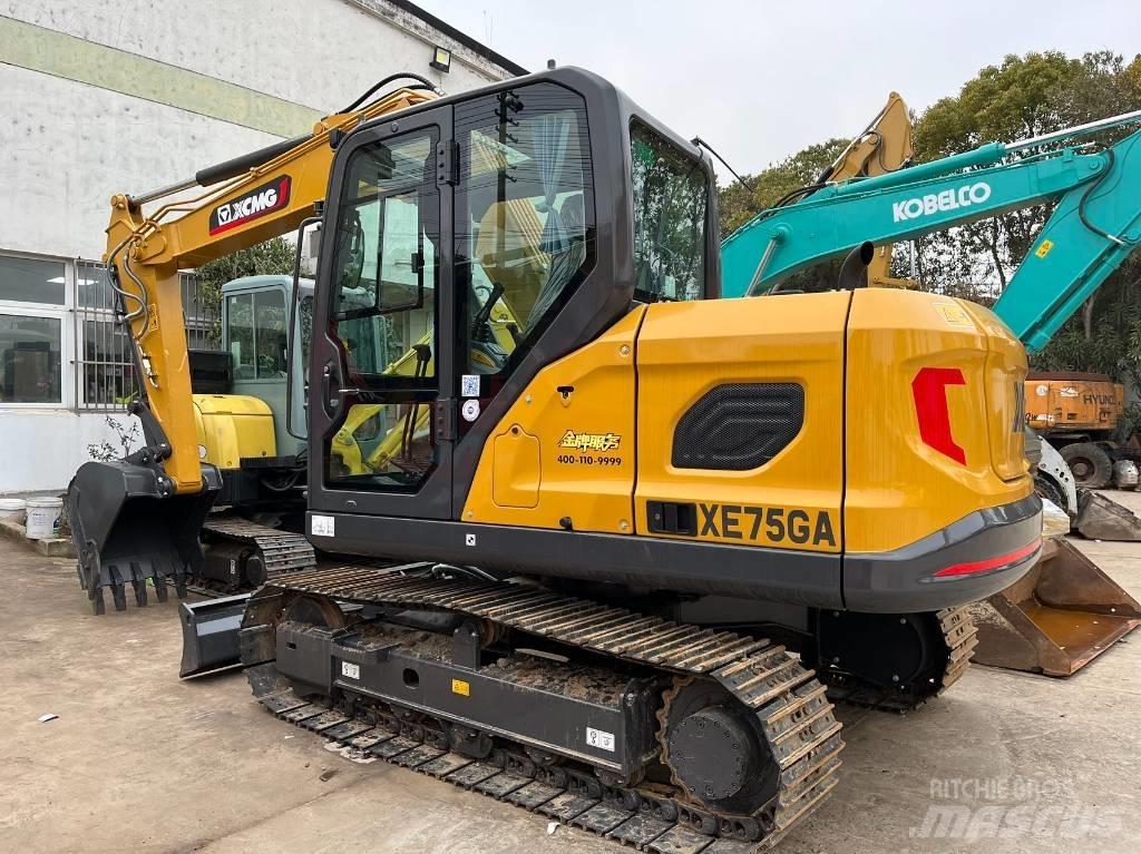 XCMG XE 75 D 中型挖掘机