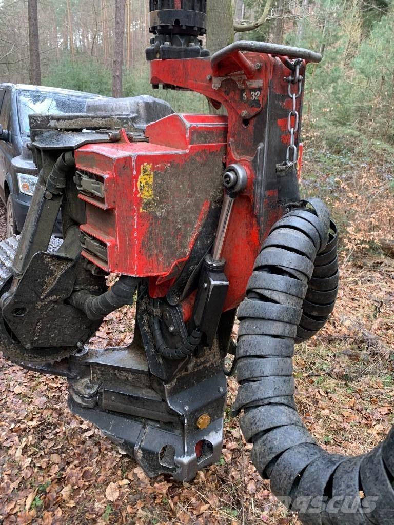 Komatsu S132 打枝机