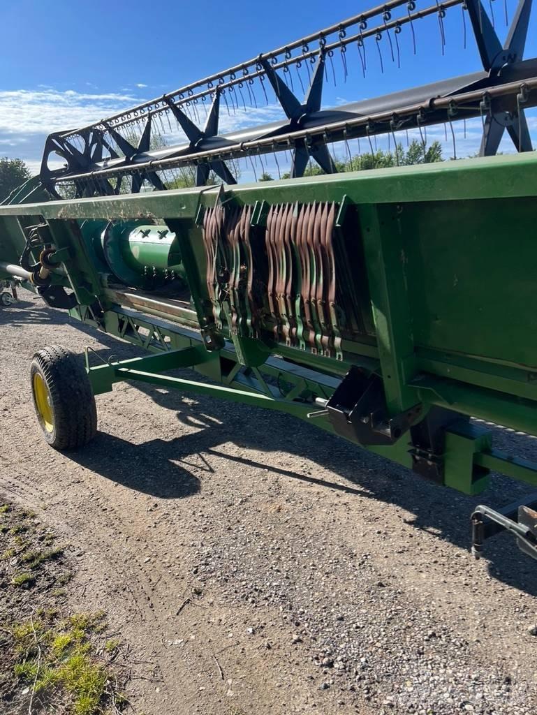 John Deere 9780 CTS 联合收割机