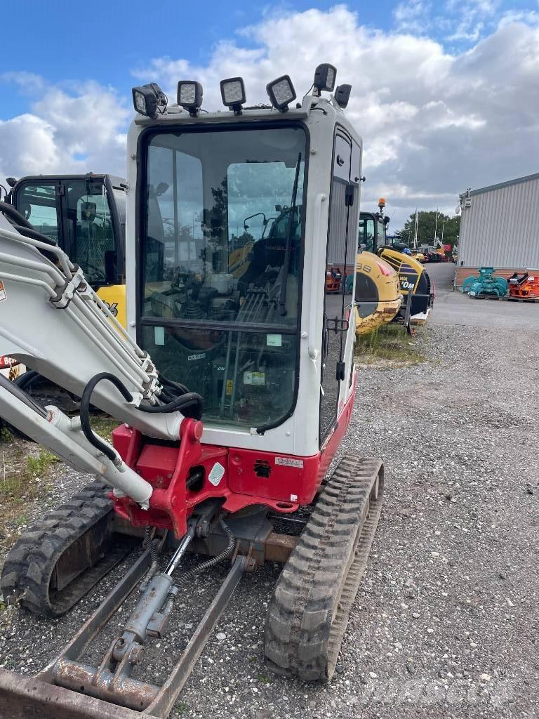 Takeuchi TB 225 小型挖掘机