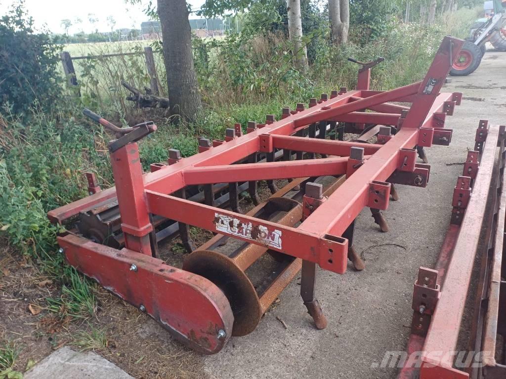 Cappon 300 CVB 钉齿耙