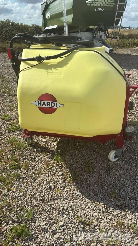 Hardi Fronttank 悬挂式喷雾机