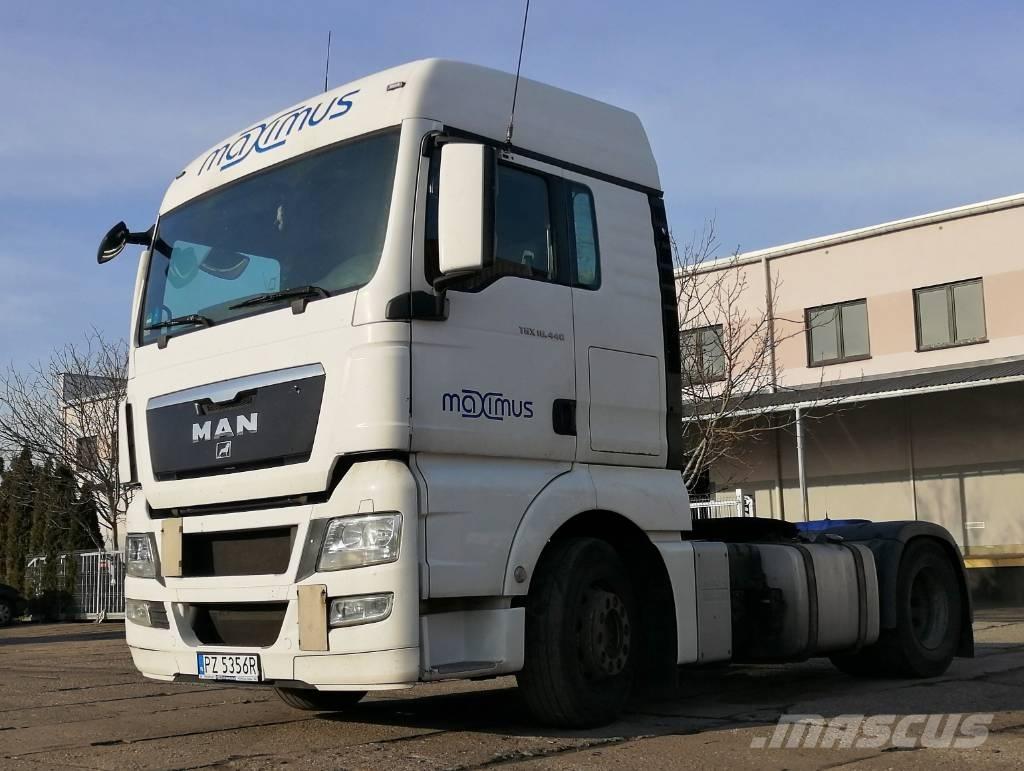 MAN TGX 牵引车