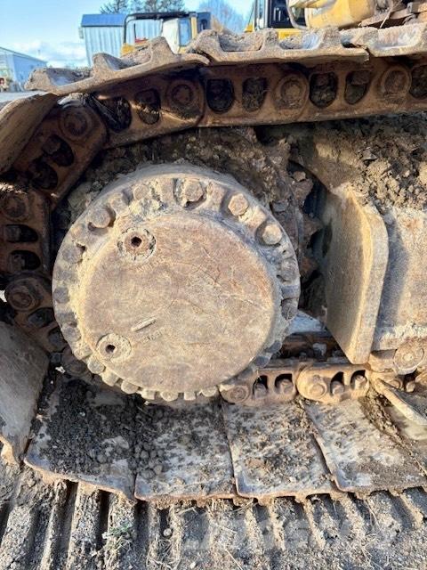 CAT 322 CL 履带挖掘机