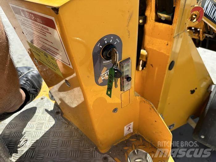 Knikmops KM100 轮式装载机