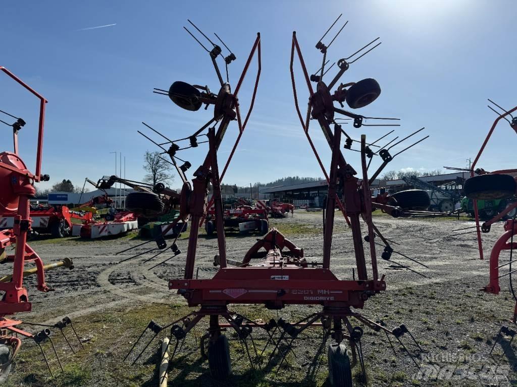 Kuhn GF6301 MH 犁耙和摊草机