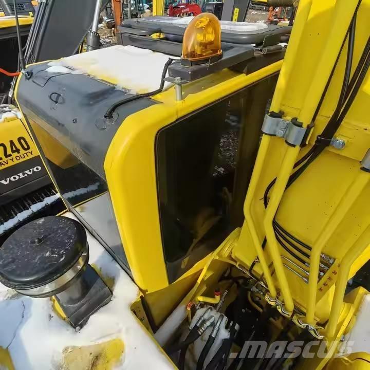 Komatsu PC 210 LC 履带挖掘机