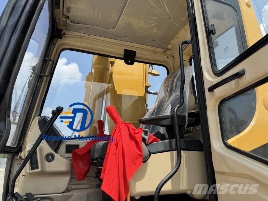 CAT 320B 履带挖掘机