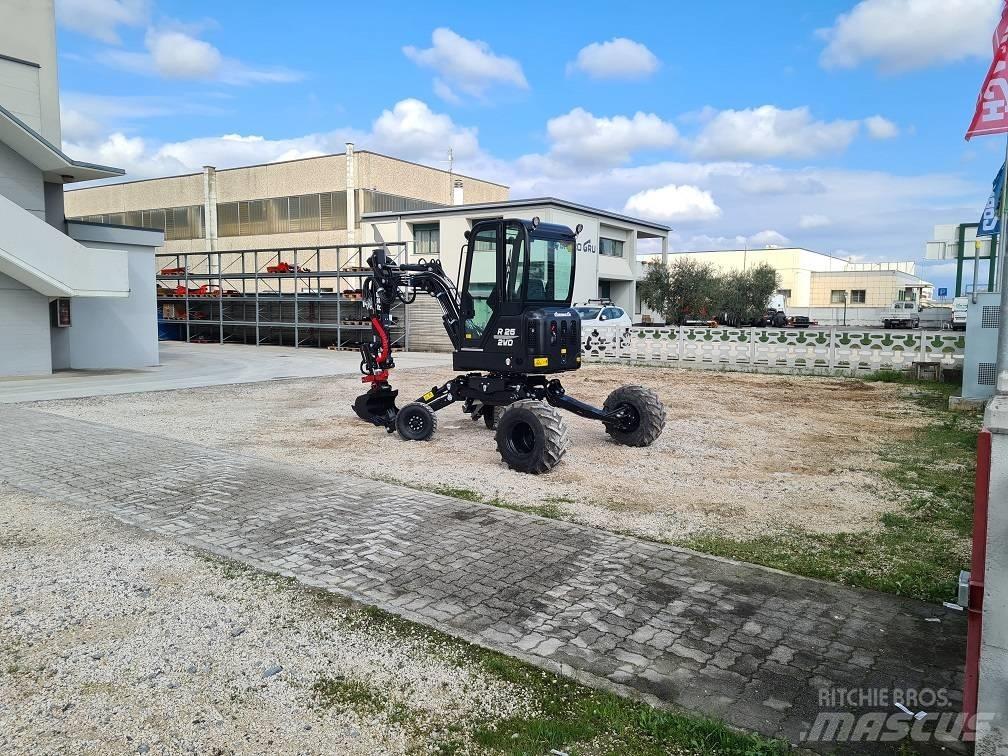 Euromach R25 特种挖掘机