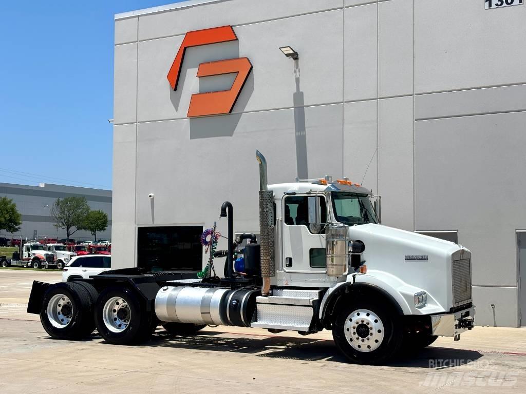Kenworth T 800 牵引车