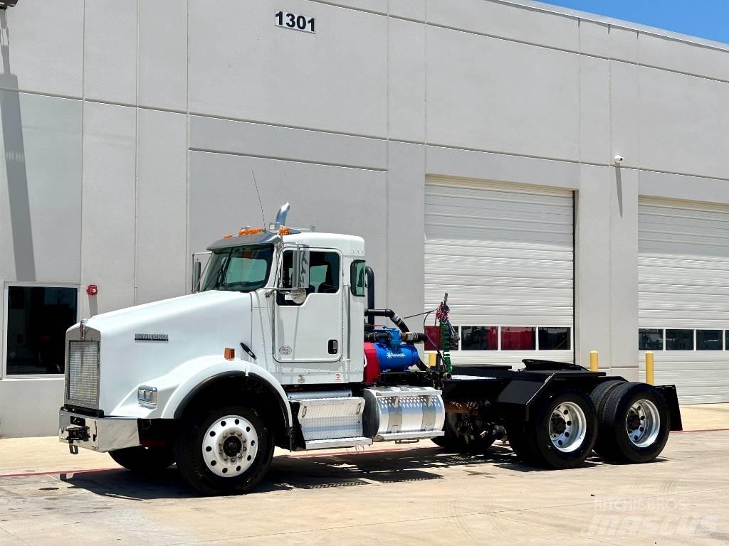 Kenworth T 800 牵引车