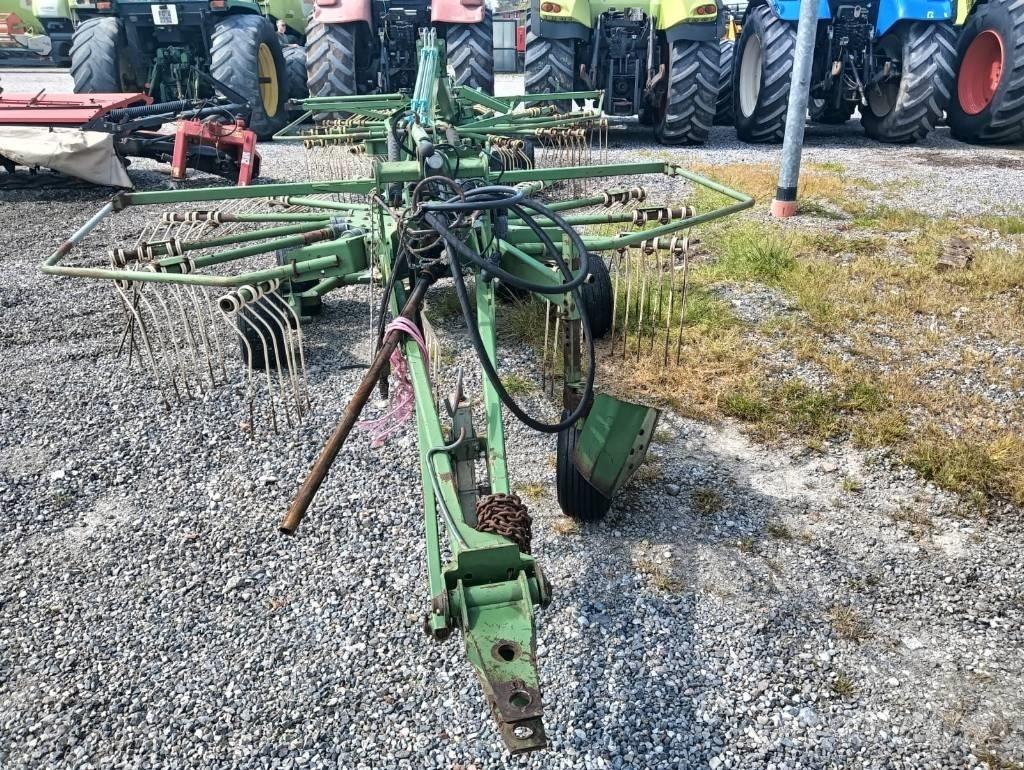 Krone SWADRO 760/26T 牧草包膜机