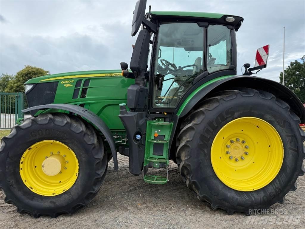 John Deere 6250R 农业机械-其他