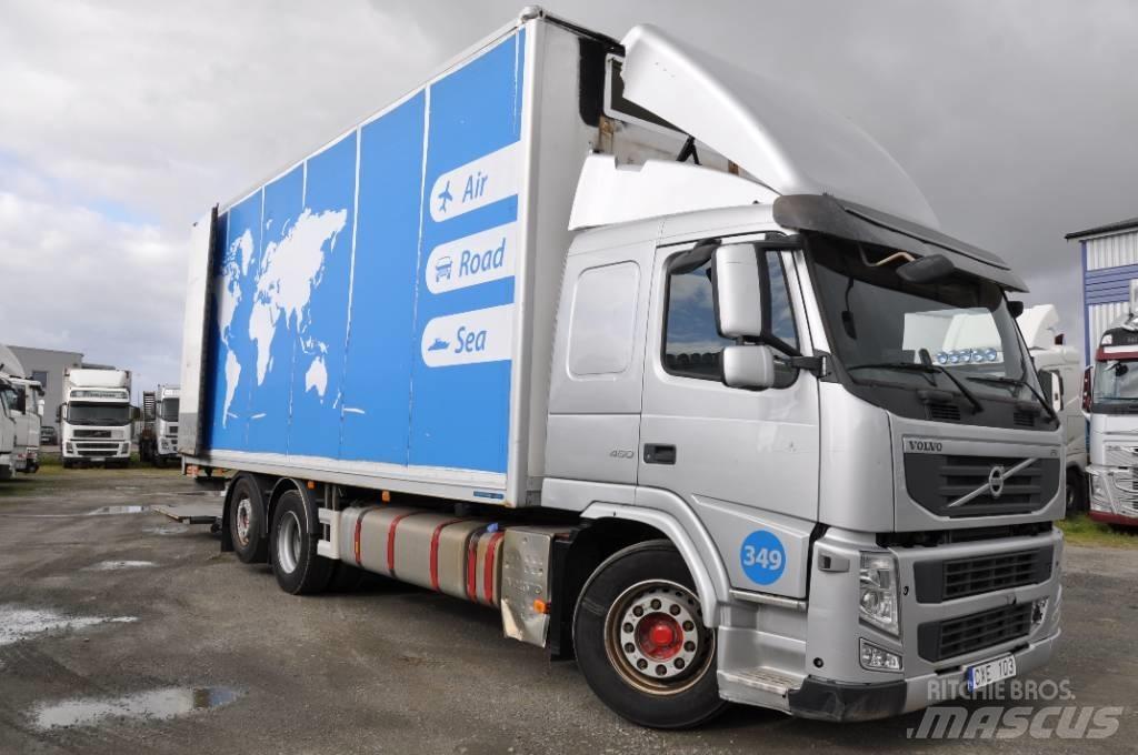 Volvo FM 6X2 厢式货车