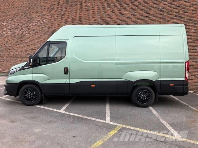 Iveco Daily 35S21HA8 大型面包车