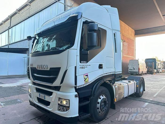 Iveco AS440E48 牵引车