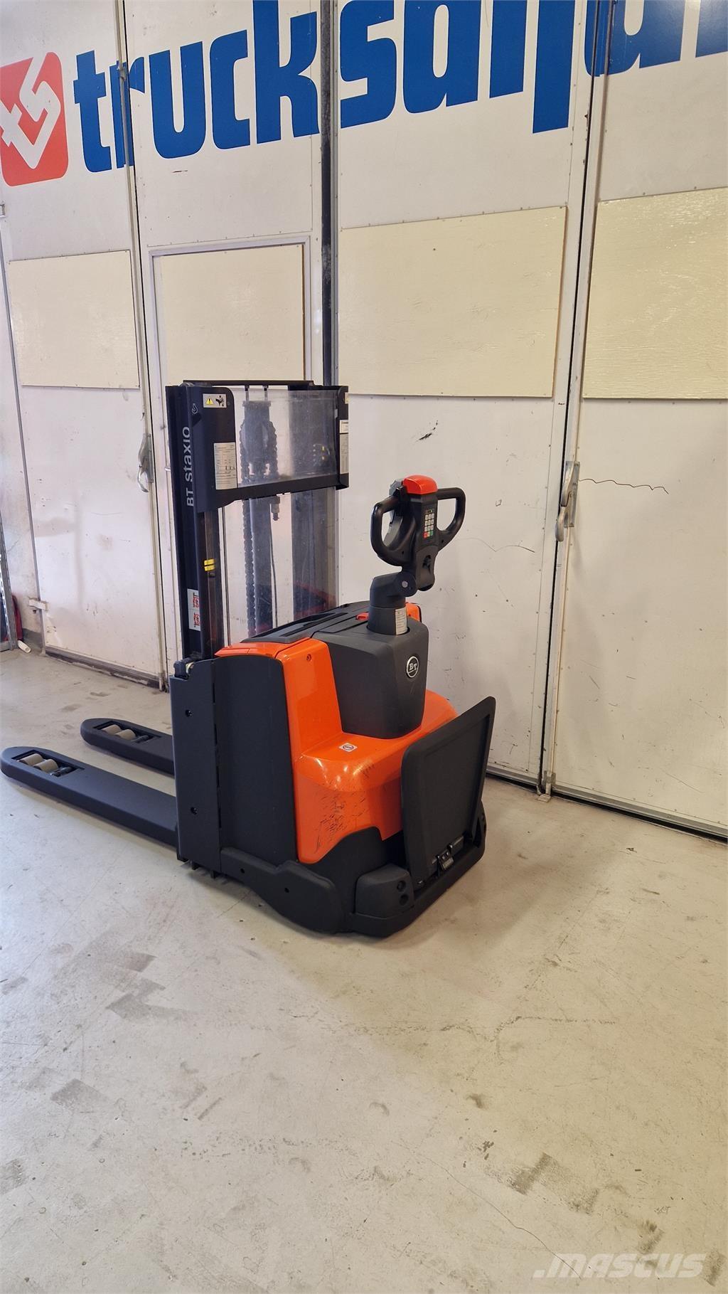BT SWE200D 行走式堆垛机