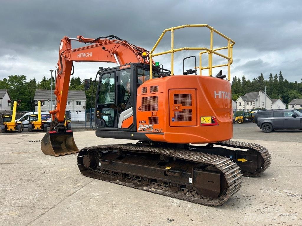 Hitachi ZX225 USLC-7 履带挖掘机