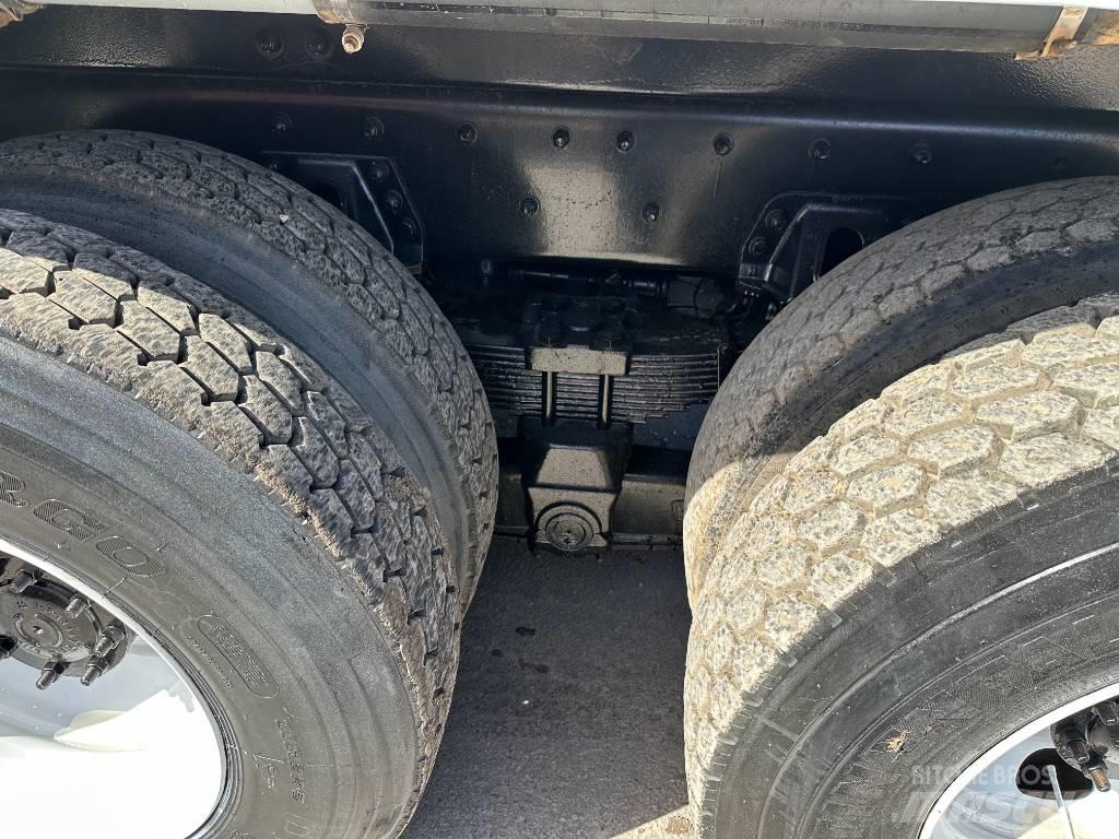 Sterling L 7500 组合/真空油槽车