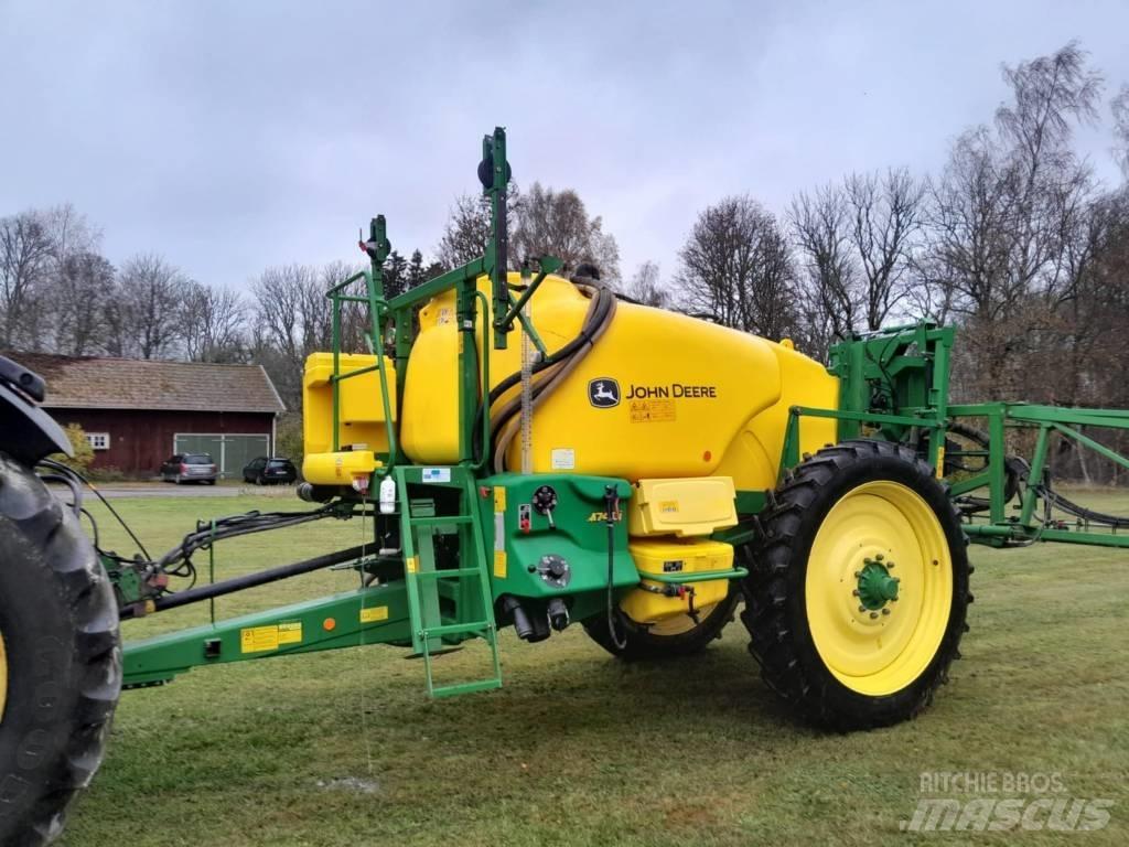 John Deere M 740 i 牵引式喷雾机