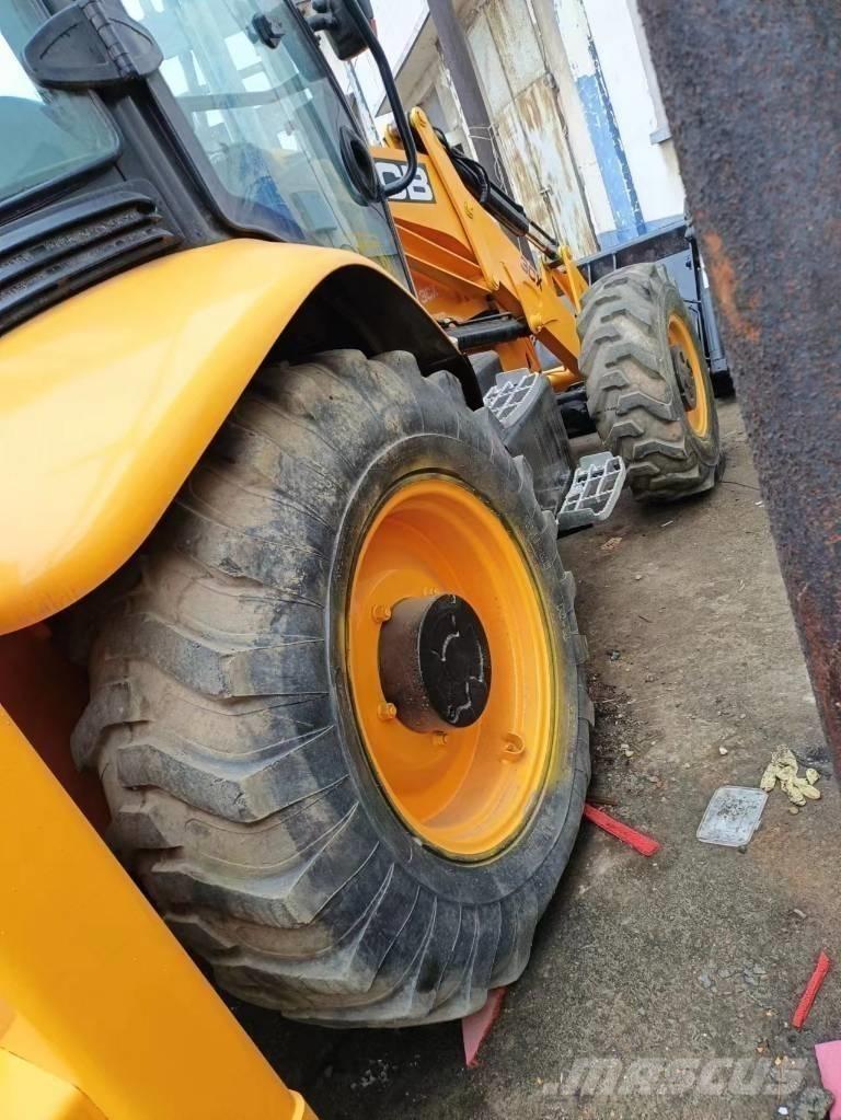 JCB 3 CX 轮式挖掘机