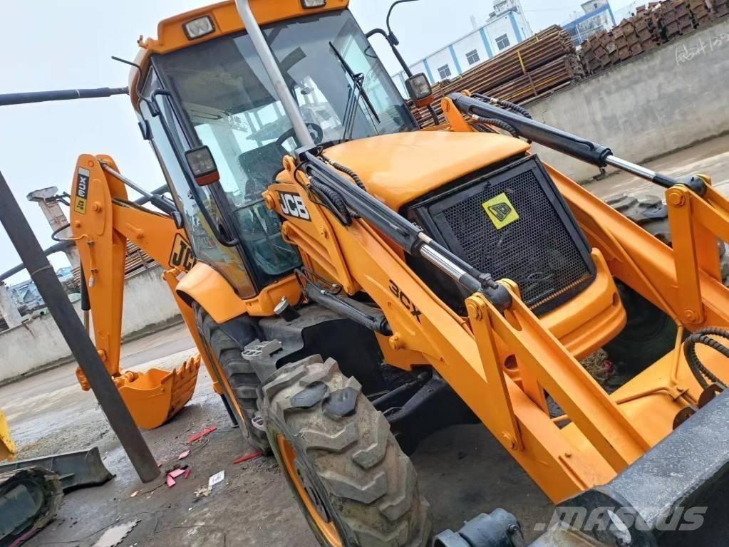 JCB 3 CX 轮式挖掘机