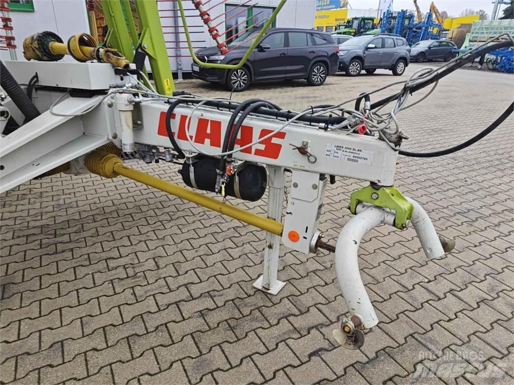 CLAAS Liner 3000 料堆整形机