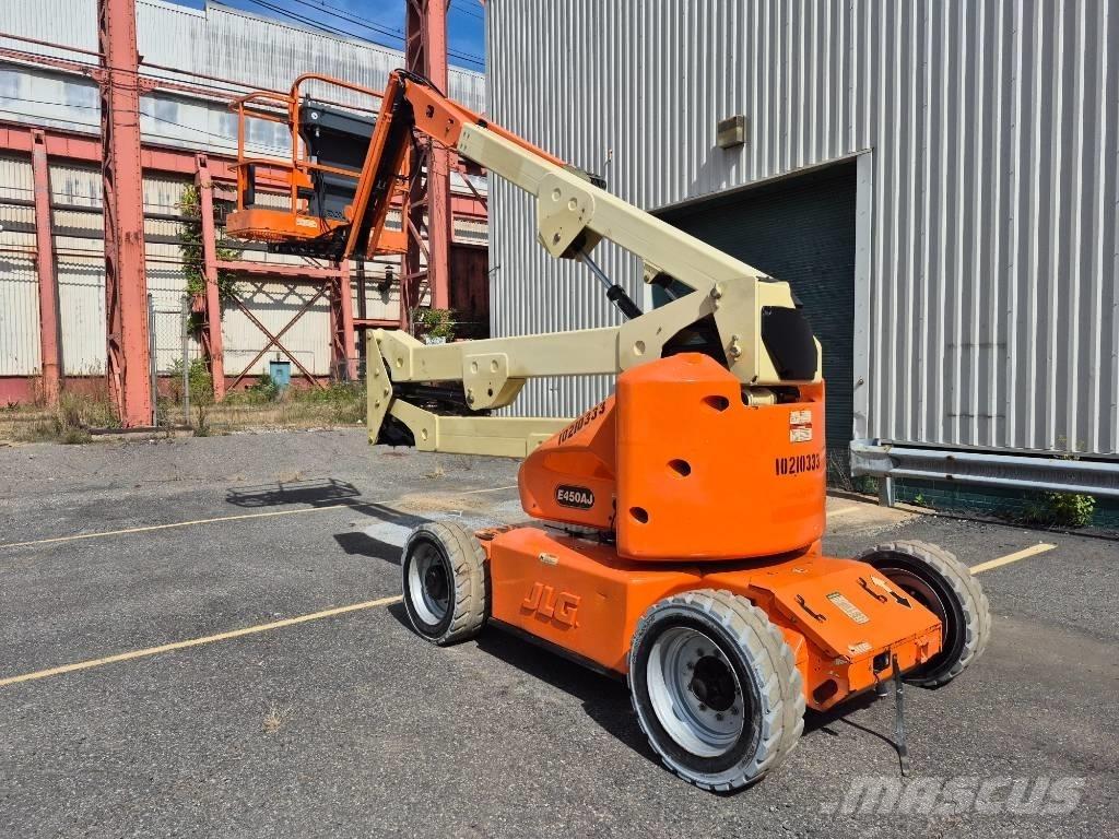 JLG E 450 AJ 曲臂高空工作平台