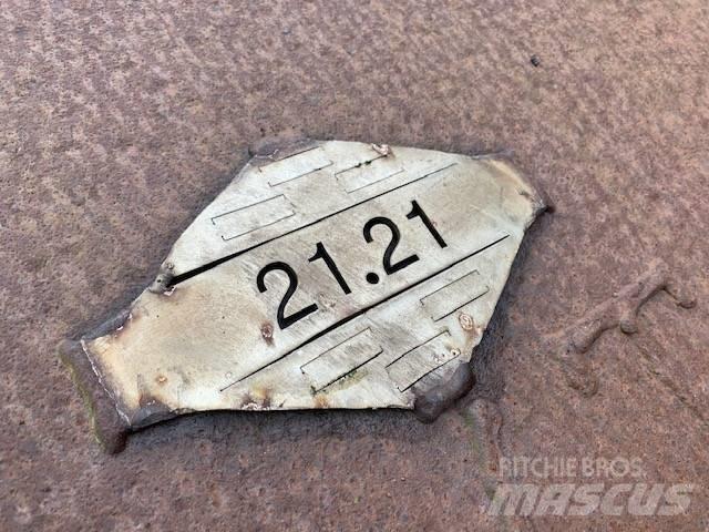 Laadbak 21.21 挖斗