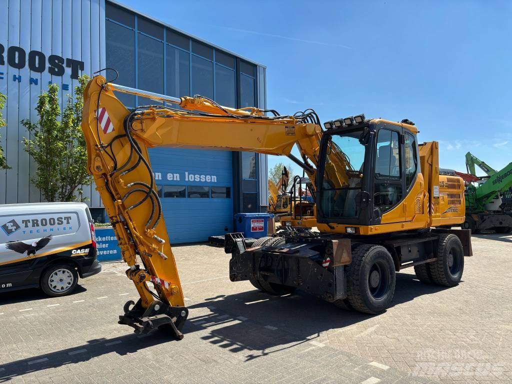 Doosan DX 160 W-3 轮式挖掘机