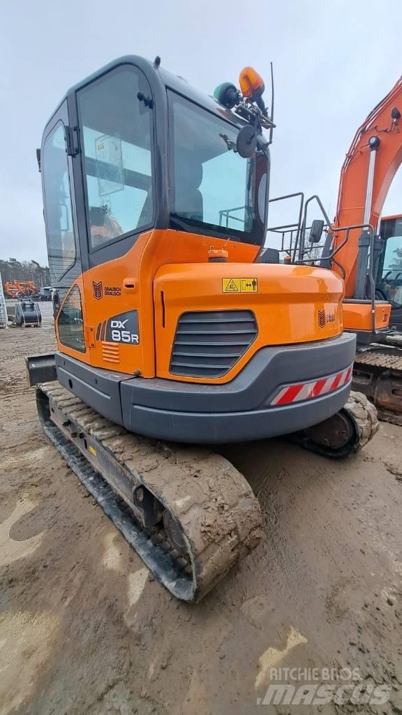 Doosan DX 85 R-3 中型挖掘机