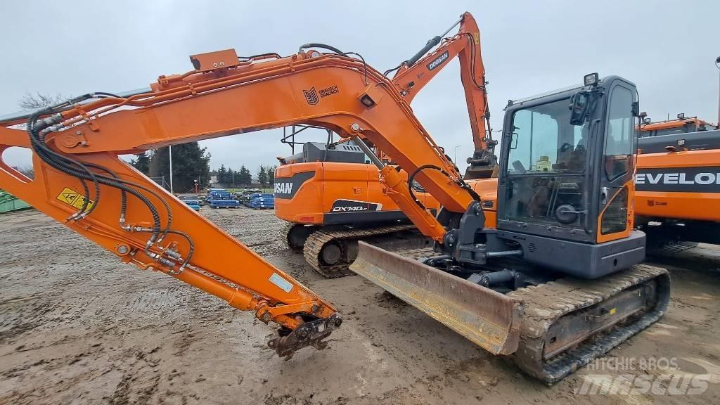 Doosan DX 85 R-3 中型挖掘机