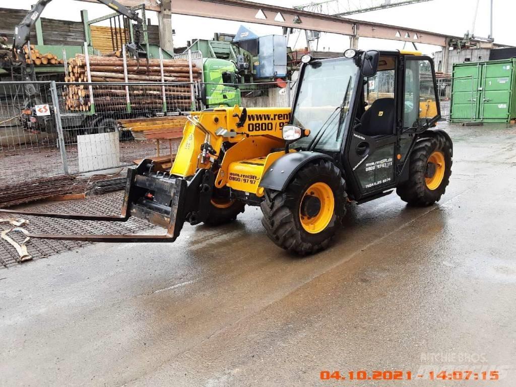 JCB 525-60 伸缩臂叉装车|叉装车