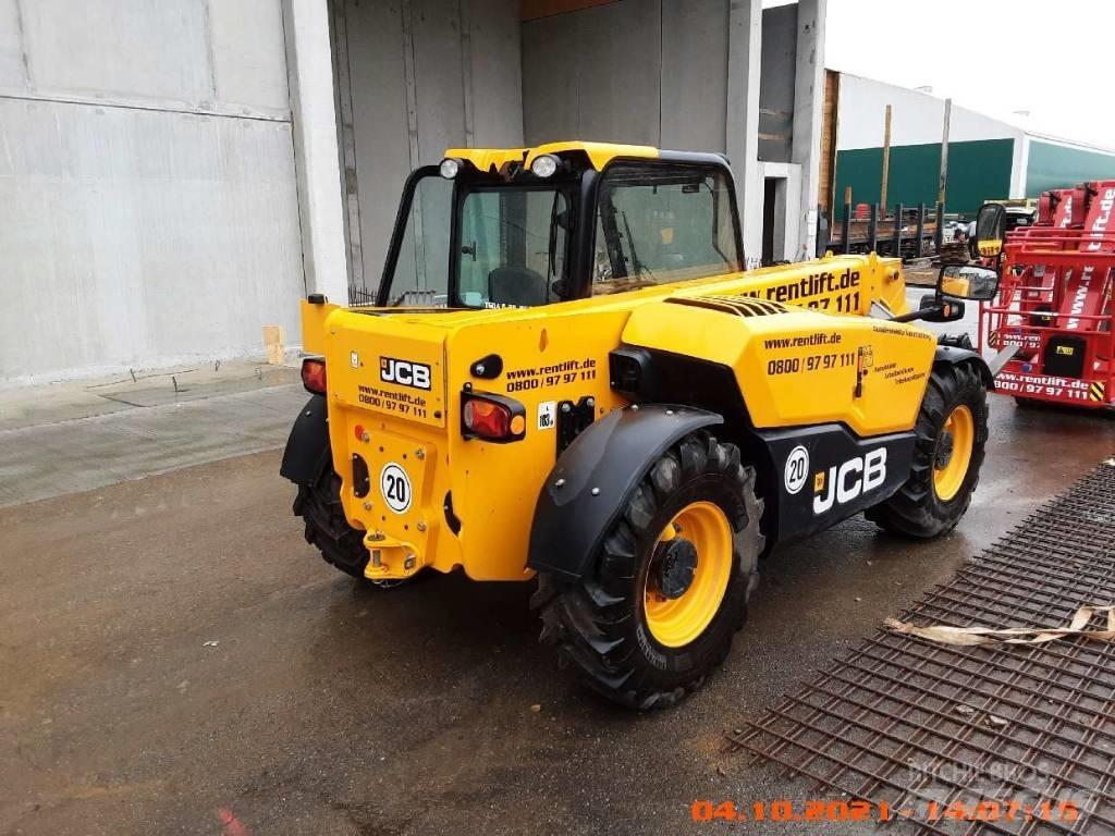 JCB 525-60 伸缩臂叉装车|叉装车