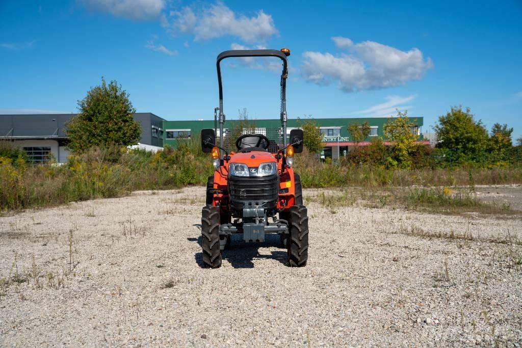 Kubota B1-121 小型拖拉机