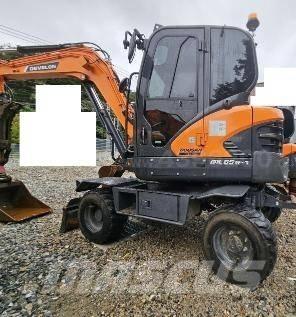 Doosan DX65W 轮式挖掘机