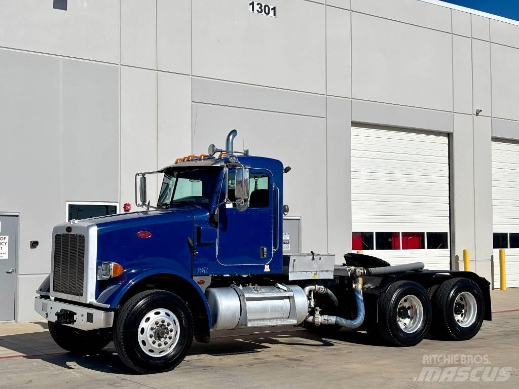Peterbilt 365 牵引车