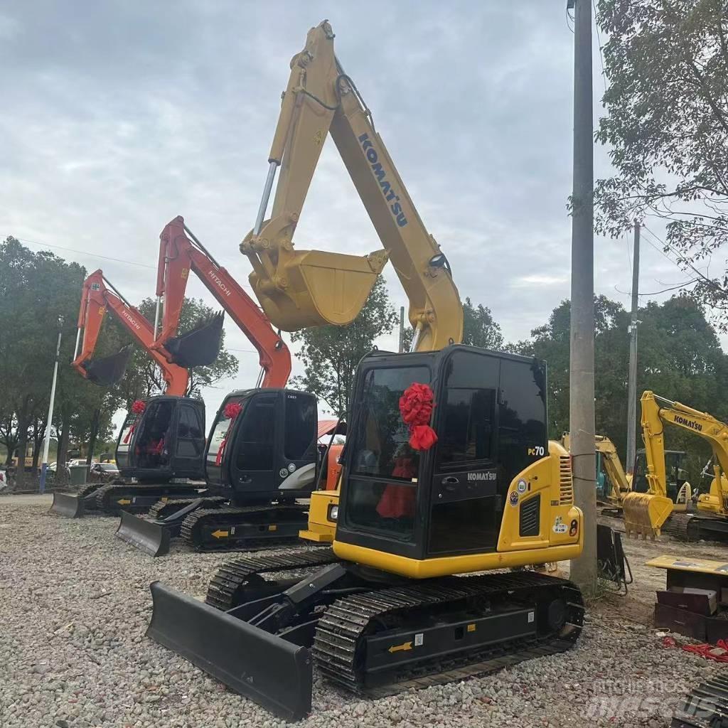 Komatsu PC 70 小型挖掘机