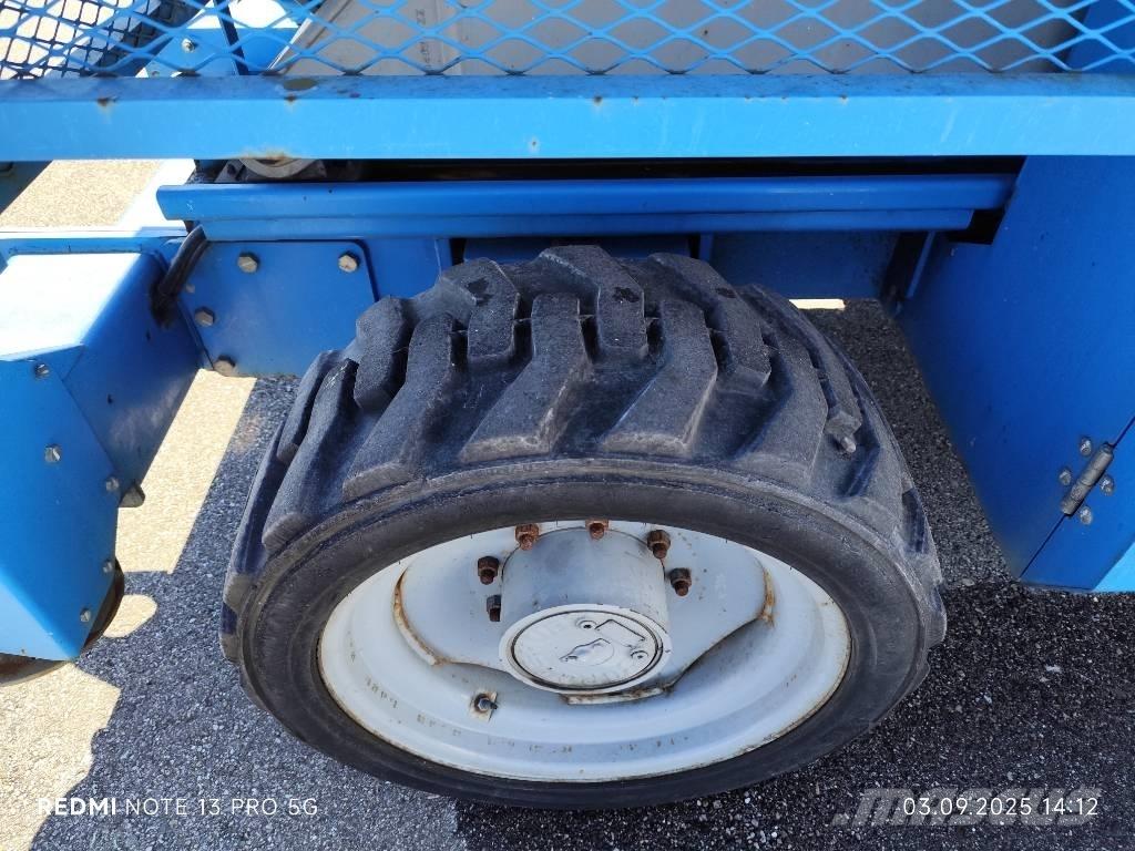Genie GS 3390 RT 剪叉式升降机