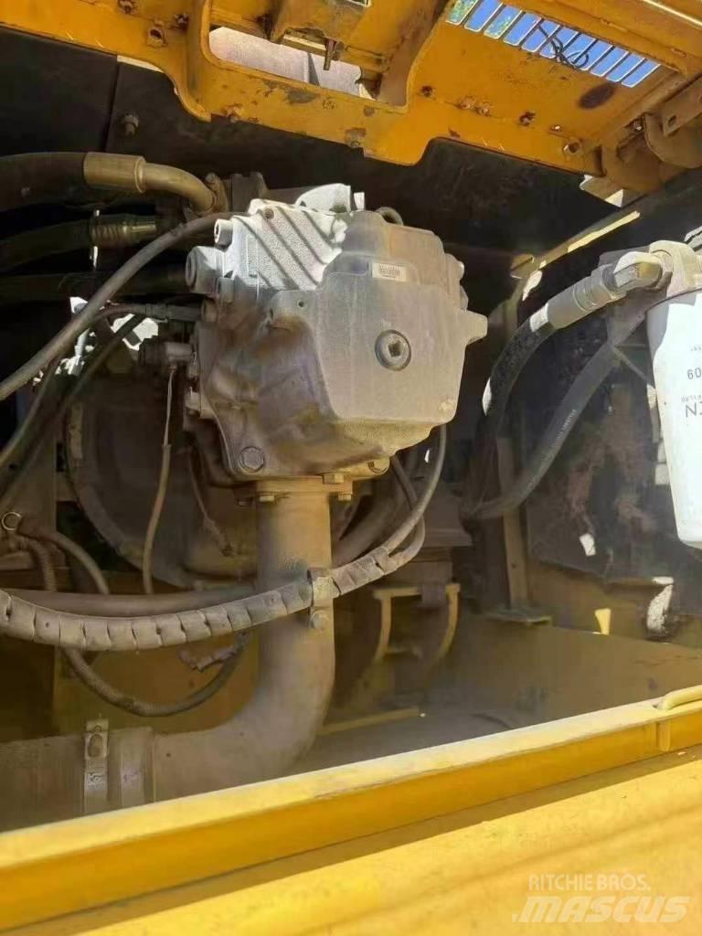 Komatsu pc360 履带挖掘机
