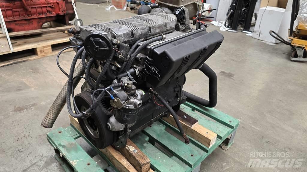 Deutz F4M1008F 发动机