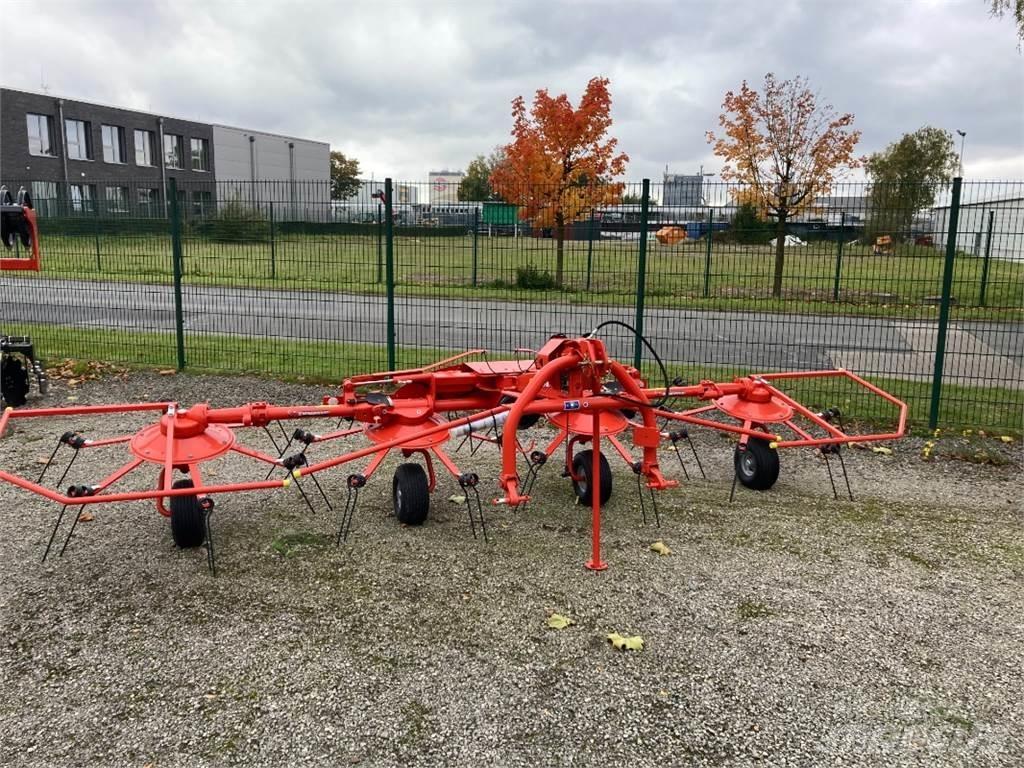 Kuhn GF 502 犁耙和摊草机