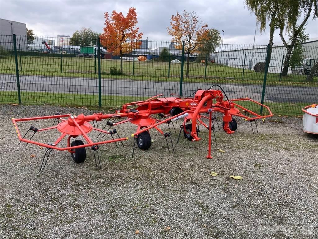 Kuhn GF 502 犁耙和摊草机