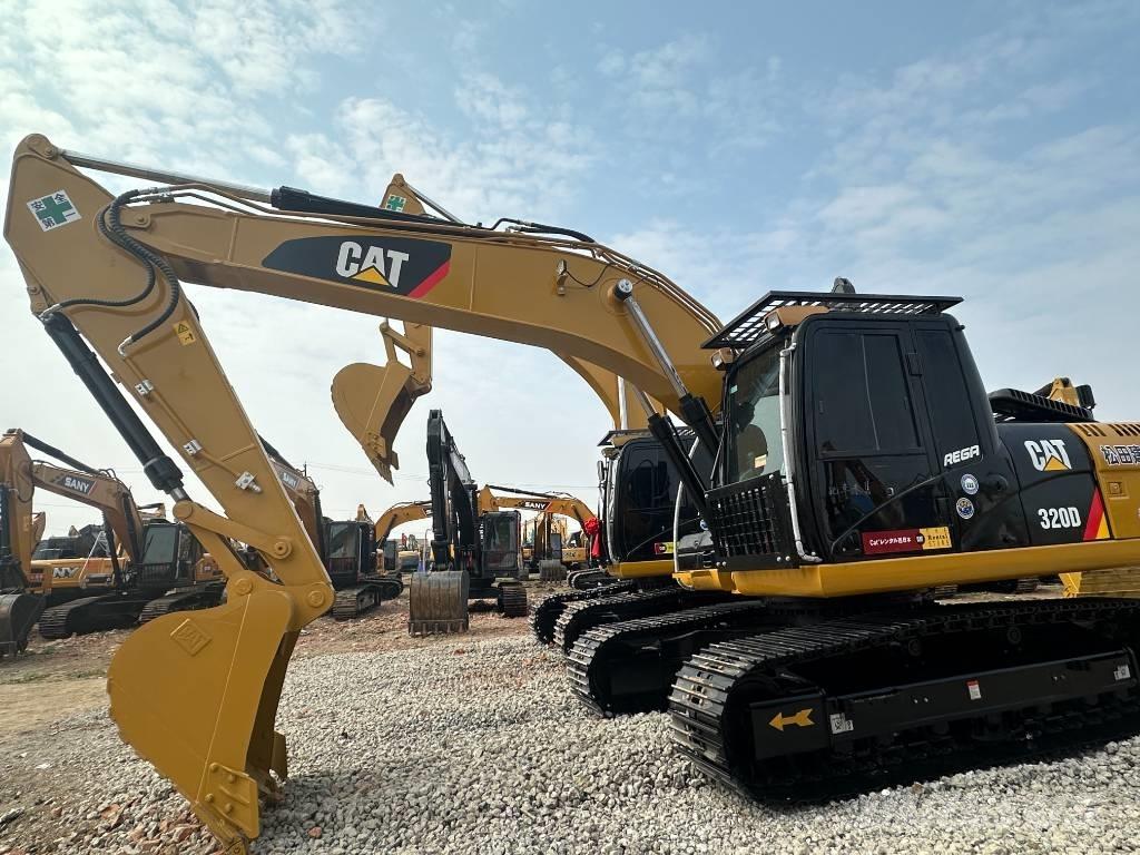 CAT 320D2 履带挖掘机