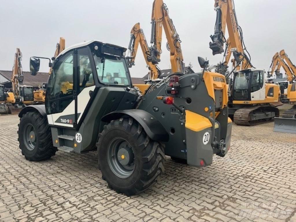 Liebherr T 60-9s 伸缩臂叉装车|叉装车