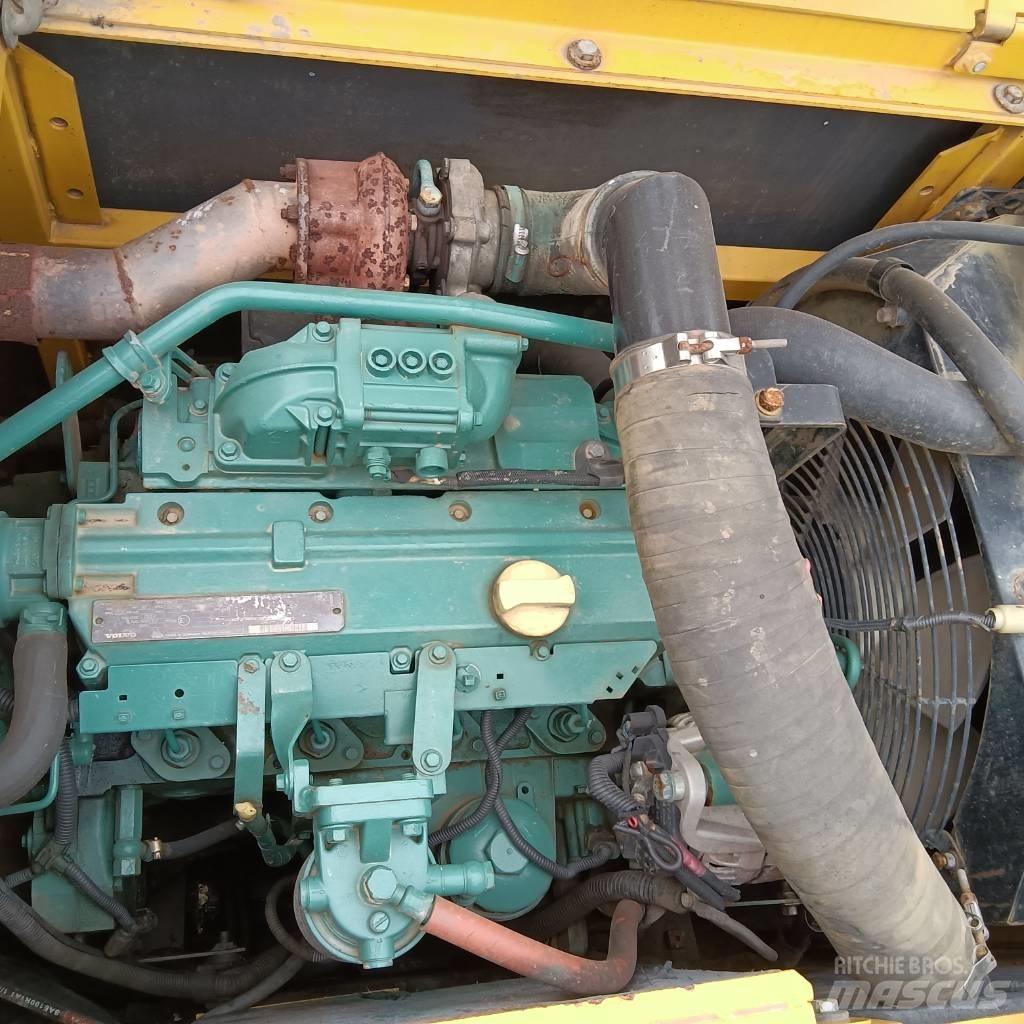 Volvo EC140B 履带挖掘机