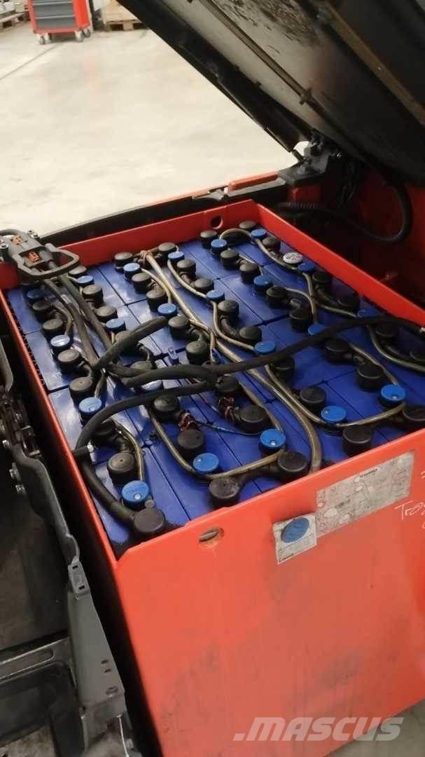 Linde E16H 电动叉车