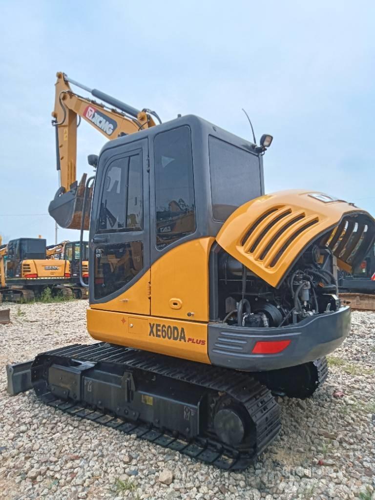 XCMG XE 60 DA 小型挖掘机